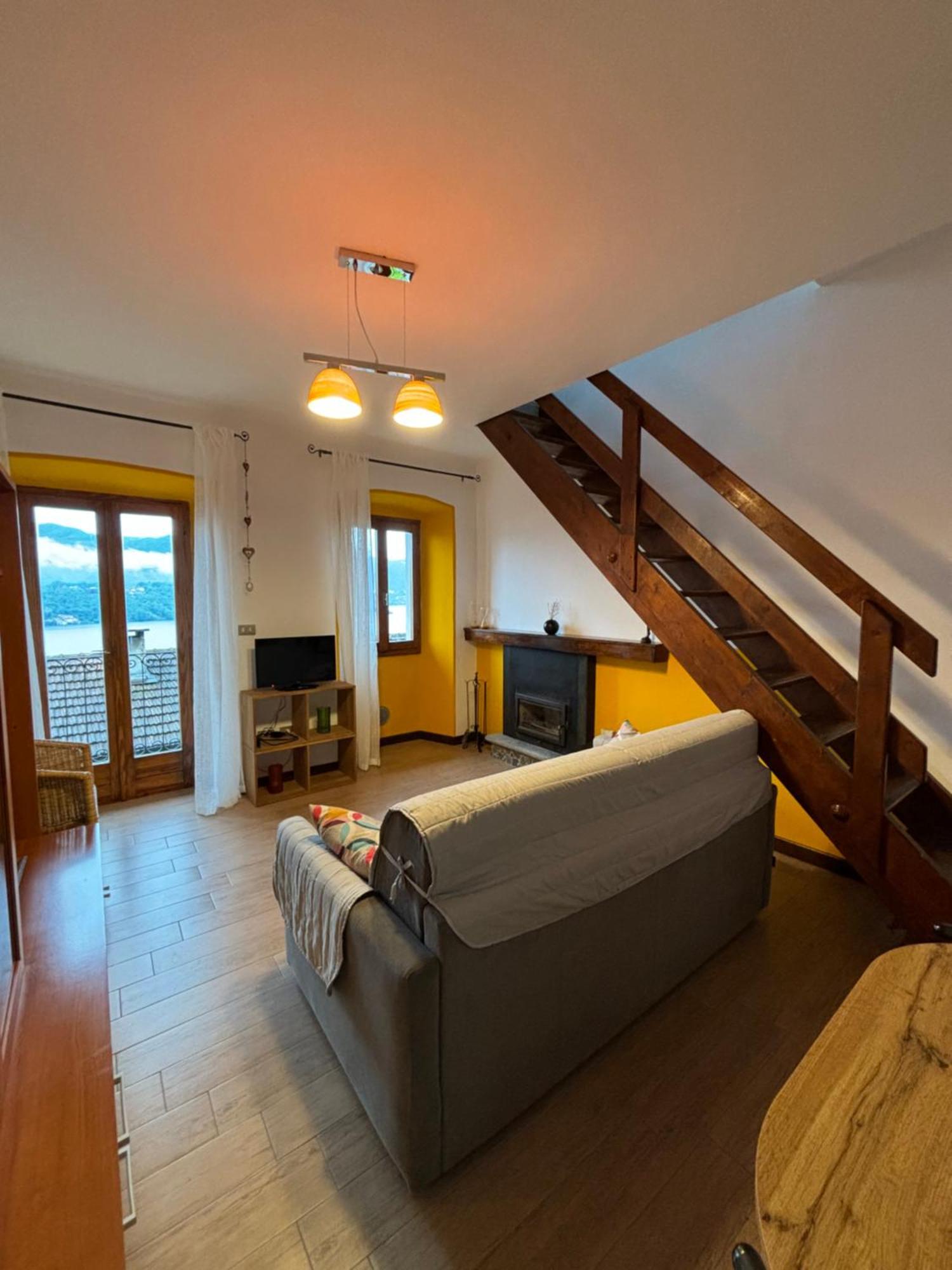 Casa Zoe Apartment Ameno ภายนอก รูปภาพ